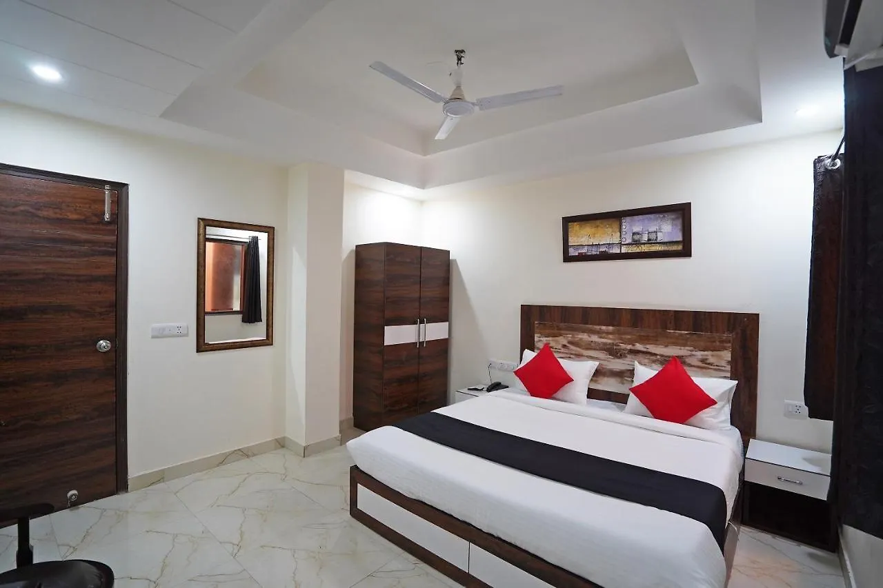 ***  Capital O Hotel Aerotech New Delhi India