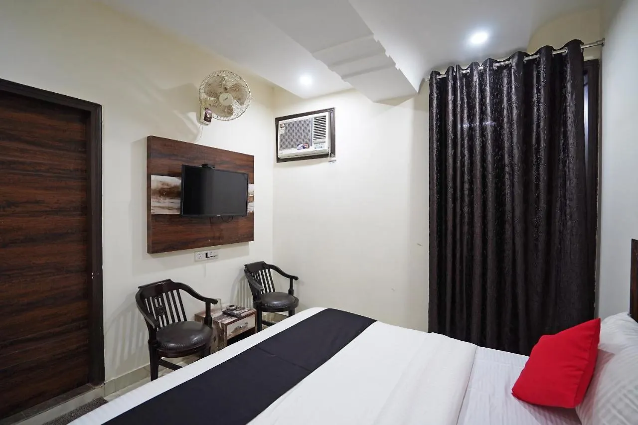 Capital O Hotel Aerotech New Delhi